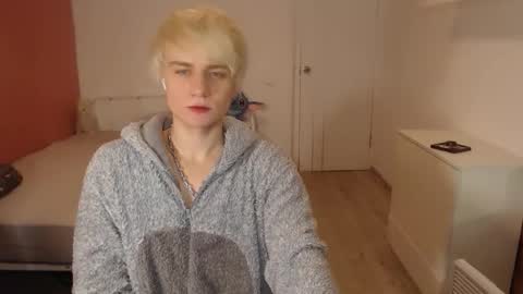 Oliver online show from December 15, 1:46 am