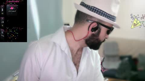 ona nisme online show from March 11, 6:31 am