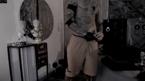     ... online show from November 3, 4:05 am