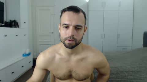 onebestlover online show from April 1, 11:34 am