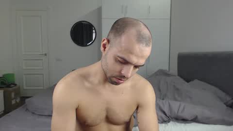 onebestlover online show from January 4, 9:21 am