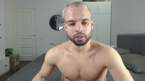 onebestlover online show from January 23, 8:46 am