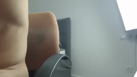 onebestlover online show from December 15, 10:28 am