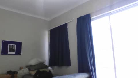 For me to know online show from October 4, 9:36 am