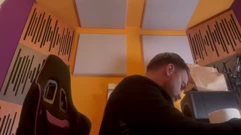 Oscar Steel Savage online show from February 28, 7:25 pm