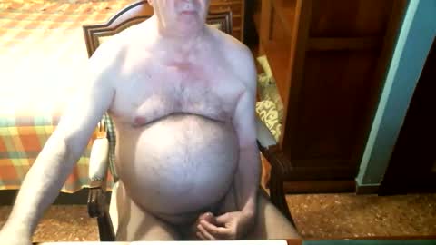 Snapshot of oscarw chatting on September 9, 3:22 pm Oscar online show from September 9, 3:22 pm