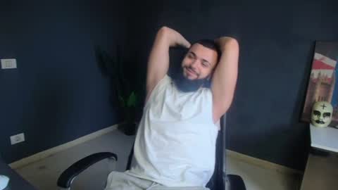 OscarWills online show from July 25, 4:42 am