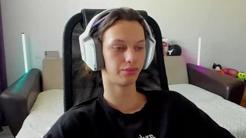 Ostin online show from February 20, 5:15 am