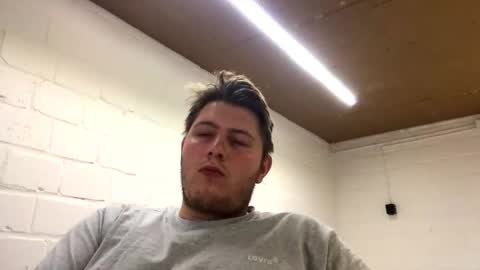 outflayd online show from March 3, 11:00 pm