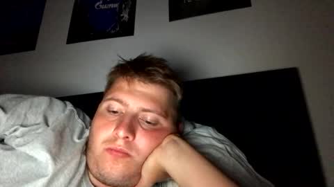 outflayd online show from June 1, 1:28 am