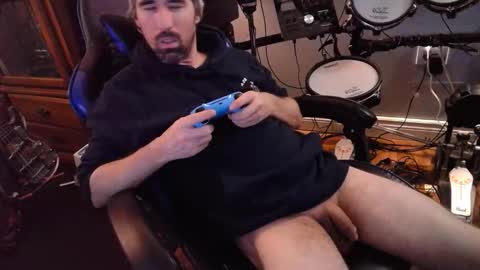 WhiteDaddyCream online show from April 25, 5:54 am