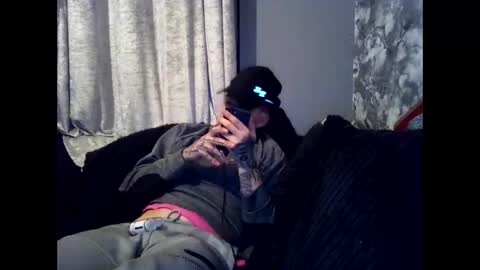 Owen kayz online show from February 27, 11:15 pm