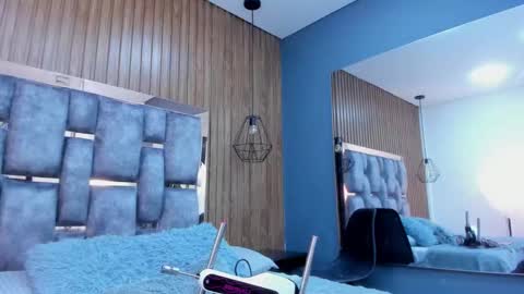 Owen Johnson online show from December 5, 12:45 pm