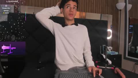 Owen Johnson online show from September 20, 12:05 pm