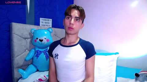 Owen  Independent model  online show from March 10, 1:10 pm