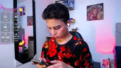 Owen  Independent model  online show from March 19, 8:06 am