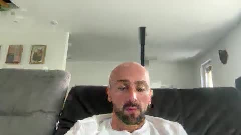 oxlade59 online show from October 22, 12:20 pm