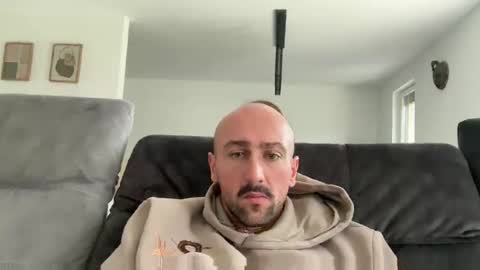 oxlade59 online show from November 4, 1:01 pm