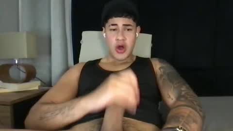 Javi    online show from February 21, 4:29 am