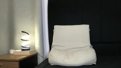 Javi    online show from October 1, 4:16 am