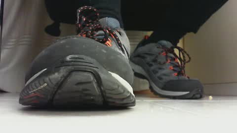 Snapshot of pablomenesssl chatting on March 2, 8:35 pm Pablo Meness online show from March 2, 8:35 pm