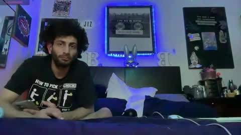 PantsLessTraveler online show from December 2, 1:20 am