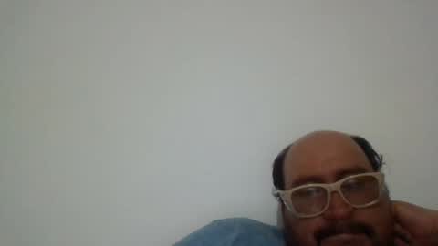papi_adiel4 online show from June 14, 6:04 am