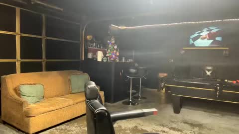 papi_krizz online show from December 11, 3:47 am