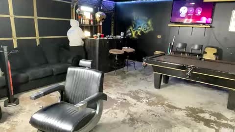 papi_krizz online show from October 26, 2:52 pm