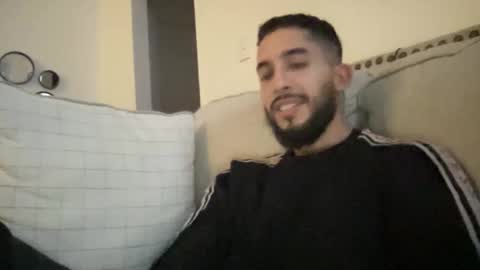 papicubano_guapo23cm online show from October 9, 5:56 am