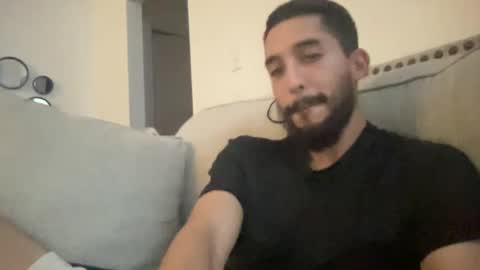 papicubano_guapo23cm online show from October 3, 4:39 am