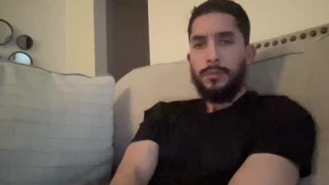 papicubano_guapo23cm online show from March 4, 5:25 am