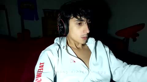 Snapshot of papito20cm chatting on March 3, 9:39 am Lau online show from March 3, 9:39 am