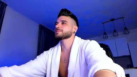 Paris online show from January 12, 12:03 am