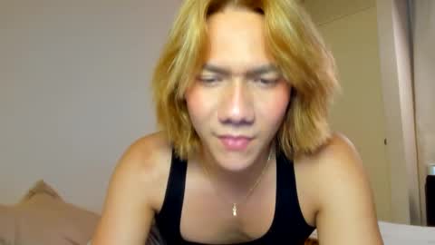 Snapshot of parisstone2 chatting on January 3, 11:12 pm connie online show from January 3, 11:12 pm