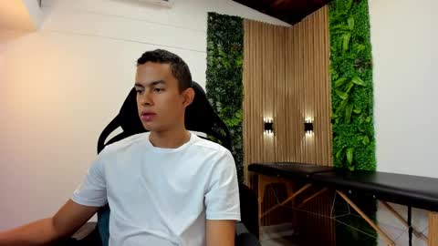 liampacoyosh and erick online show from March 7, 12:56 pm