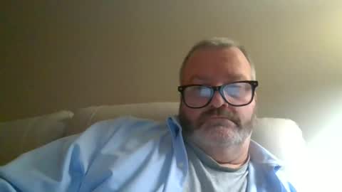 passporttraveler1 online show from December 27, 1:32 am