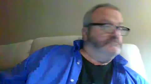 passporttraveler1 online show from October 17, 12:47 am