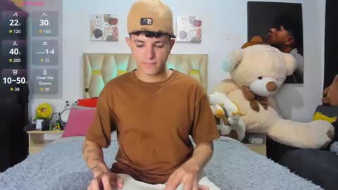 Snapshot of patrick_sanzz chatting on September 18, 11:29 pm patrick online show from September 18, 11:29 pm