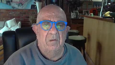 Snapshot of patvac chatting on October 18, 11:31 pm patvac online show from October 18, 11:31 pm