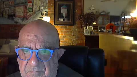 Snapshot of patvac chatting on October 13, 2:56 pm patvac online show from October 13, 2:56 pm