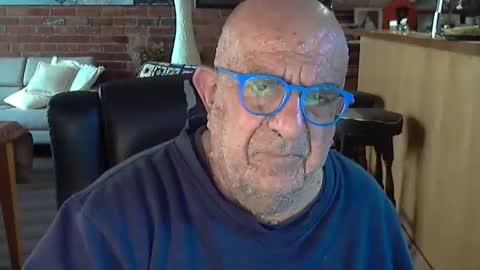 patvac online show from November 11, 9:42 pm