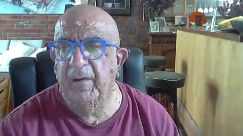 Snapshot of patvac chatting on October 11, 12:25 am patvac online show from October 11, 12:25 am