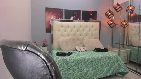 PAUL online show from January 7, 5:40 pm