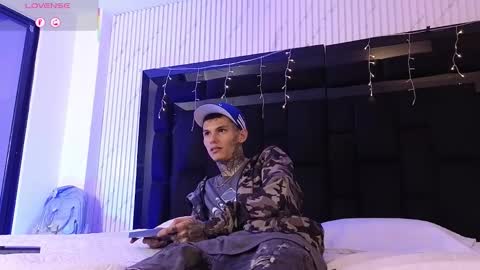 Paulo online show from February 25, 5:41 am