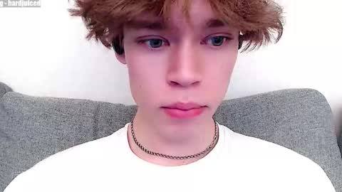 pawclaw online show from February 23, 11:28 pm