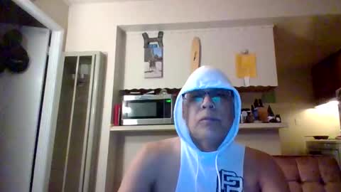 pawgkiller online show from March 20, 7:12 am