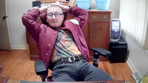 peepingmale online show from February 8, 2:27 pm