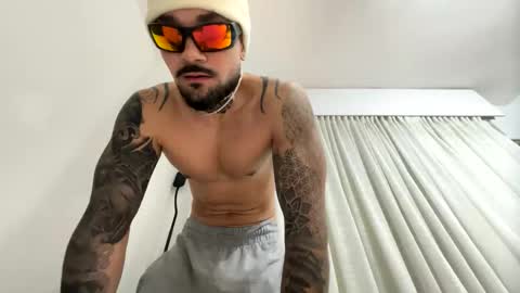 penebunny online show from December 14, 6:42 am