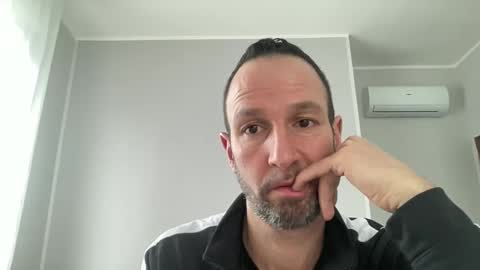 peppinslosqualo online show from February 9, 1:03 pm